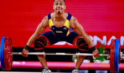 Duván Ferrer, medalla de oro en levantamiento de pesas 60 kg.