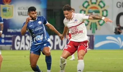 Guillermo Paiva fue uno de los peores del partido.