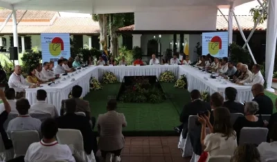 Imagen de archivo de la mesa de diálogo con el ELN, en Venezuela.