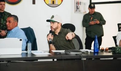 El Ministro de Defensa, Jorge Mora y el Presidente Abelardo De La Espriella.