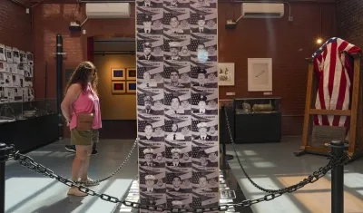 Muro con fotografías de personas desaparecidas en los atentados del 11S.