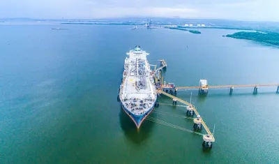 Regasificadora SPEC LNG.