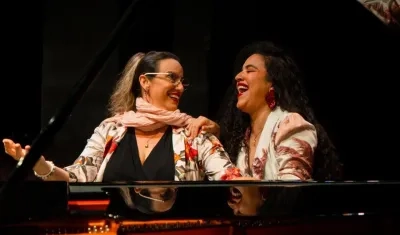 La pianista Yamira Rodríguez Núñez y la cantante Zeidy Bornacelli García.