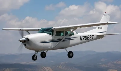 Aeronave tipo Cessna T206. Imagen de referencia. 