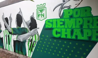 El mural en homenaje al Chapecoense en la sede deportiva de Nacional, en Guarne.