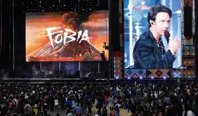 Leonardo de Lozanne, vocalista de la banda mexicana Fobia, durante su presentación en el Festival de la Cordillera. 