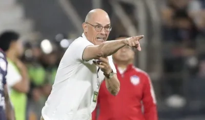 Alfredo Arias no pasó de la fase de grupos con Junior en 2026.