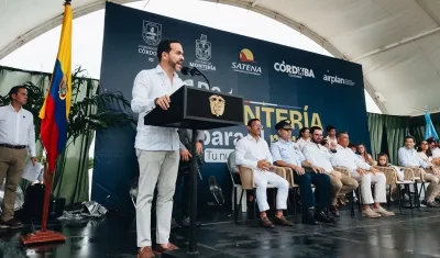 Abelardo De La Espriella en el lanzamiento de la ruta Montería - Ciudad de Panamá