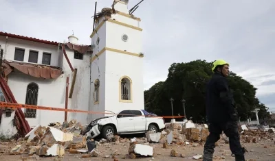 Iglesia afectada por el terremoto.