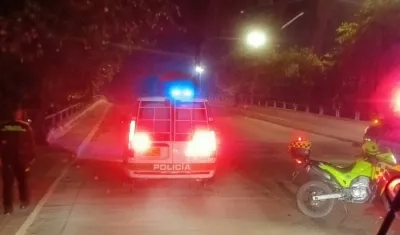 El puente fue cerrado en su totalidad por prevención. 