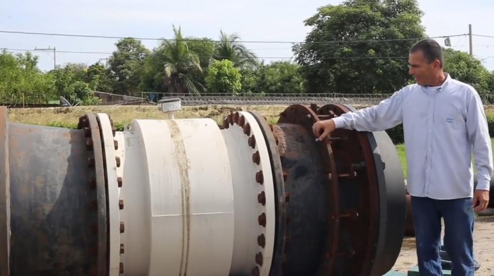 La instalación de un Macromedidor de 42 pulgadas es una de las obras