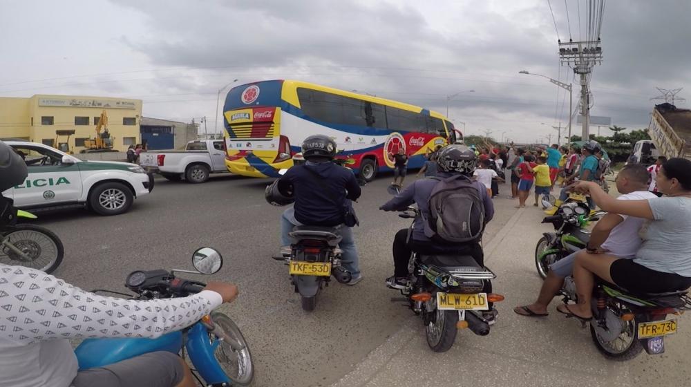 Zona Cero acompañó a la Selección Colombia en el recorrido desde el Hotel Hilton de Barranquilla hasta el aeropuerto Ernesto Cortissoz