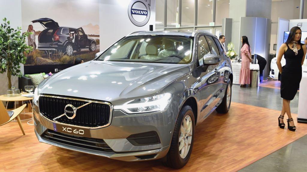 Camioneta Volvo XC60, modelo 2018.