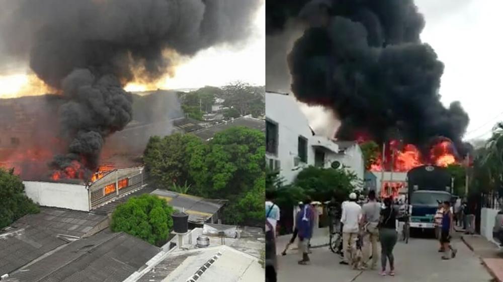 Un fuerte incendio se registró esta tarde en una bodega, ubicada en el barrio El Bosque, en Cartagena. 