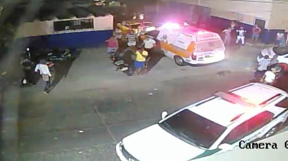 Momento después de la explosión en el CAI.