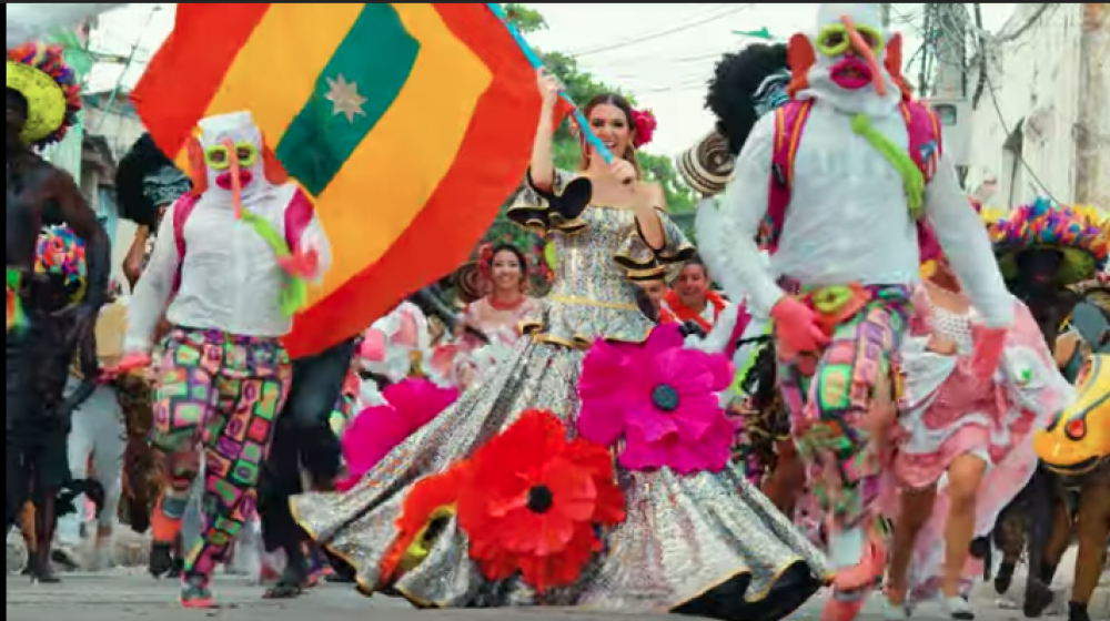 Carolina Segebre en el video de su canción Pura Alegría.