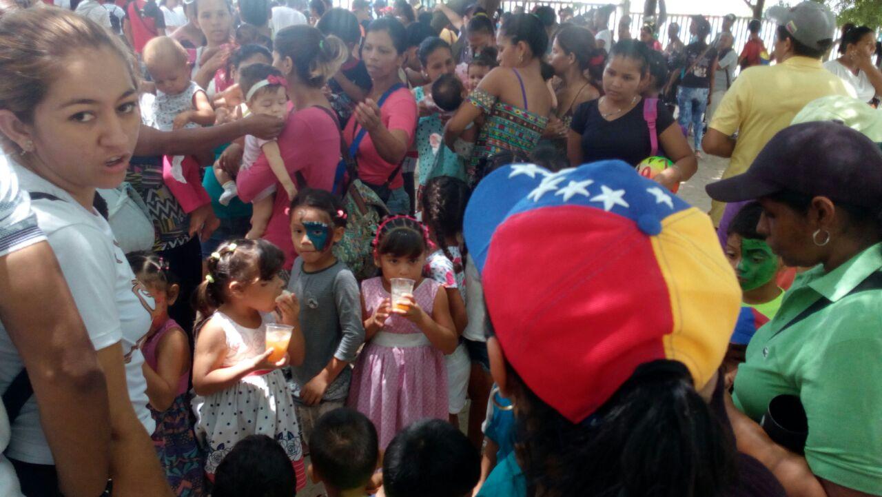 Concurrida estuvo la jornada recreativa a los venezolanos en la Terminal de Transportes.