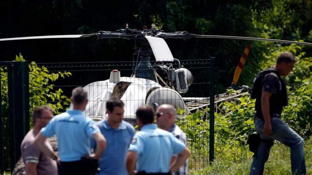 En este helicóptero escapó.
