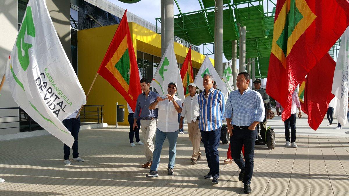 Autoridades inaugurando el Malecón del Río el 18 de julio de 2017