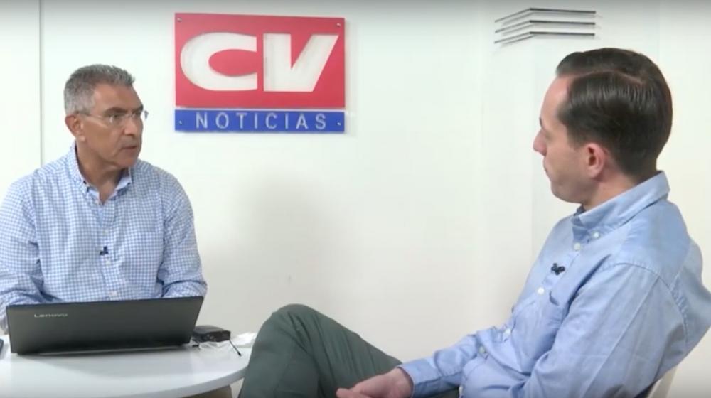 El SuperSIC Andrés Barreto, durante La Entrevista con el periodista Jorge Cura.