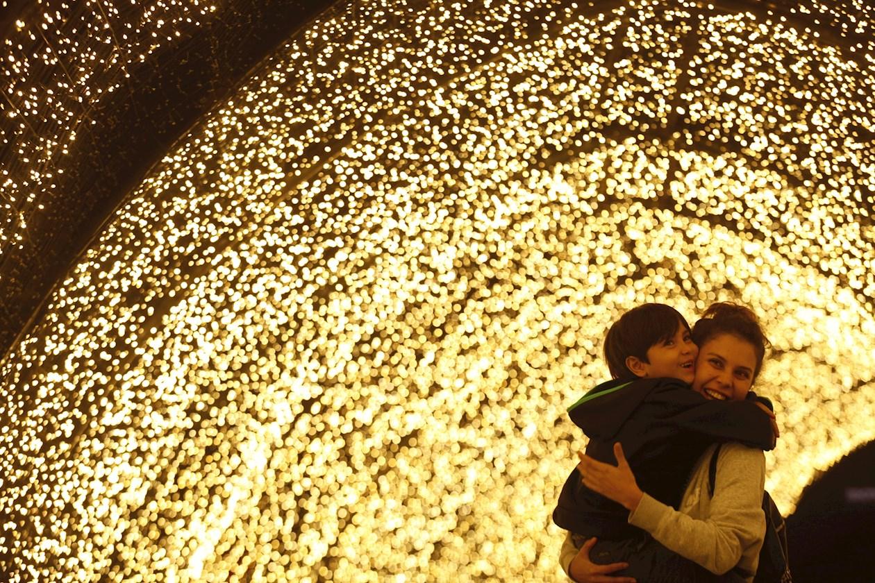 Cientos de personas visitan este jueves el parque temático Navidalia, en la ciudad de Guadalajara, Jalisco (México). 