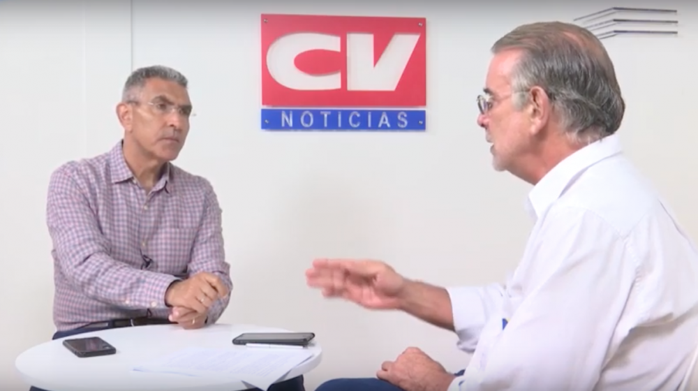 Jorge Cura y el Gobernador Eduardo Verano.