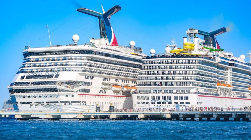Daños causados en los cruceros de la línea Carnival Cruise.