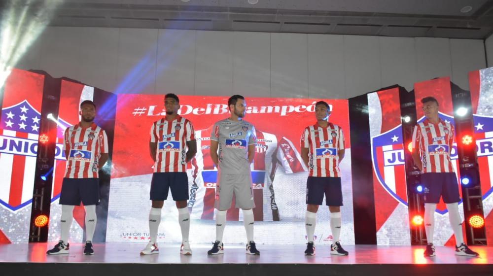 Los jugadores de Junior Luis González, Rafael Pérez, Sebastián Viera, Teófilo Gutiérrez y Víctor Cantillo.