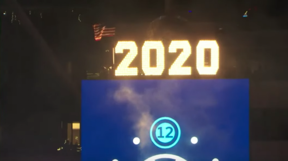 El descenso de la icónica esfera se realiza desde 1907.