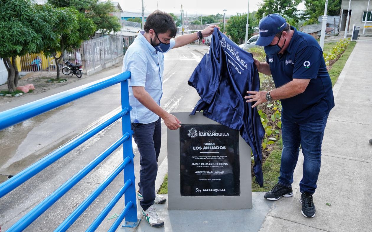 El Alcalde de Barranquilla, Jaime Pumarejo, y el gerente de la ADI, Alberto Salah.