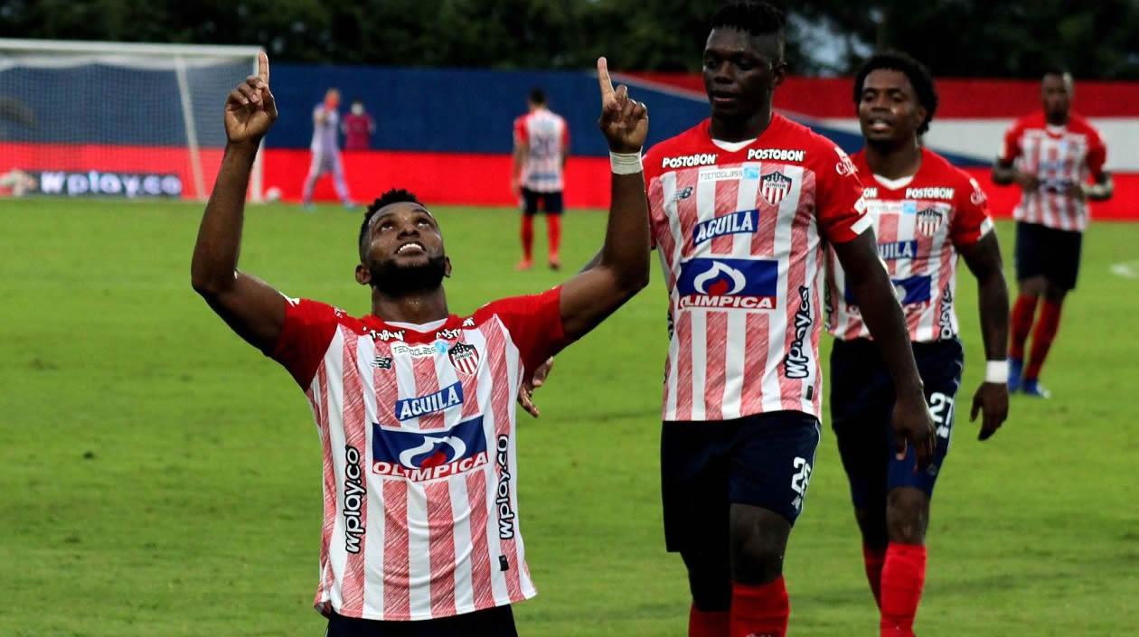 Miguel Ángel Borja celebrando el segundo gol juniorista en Montería.