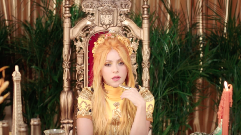 Shakira en el video de 'Me gusta'.