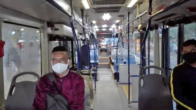 A las 5:46 a.m. de este martes 5 de mayo y con 3 usuarios abordo, así salió de la estación Joe Arroyo el primer servicio de la ruta alimentadora A8-1 Paraíso, una de las rutas de mayor demanda.