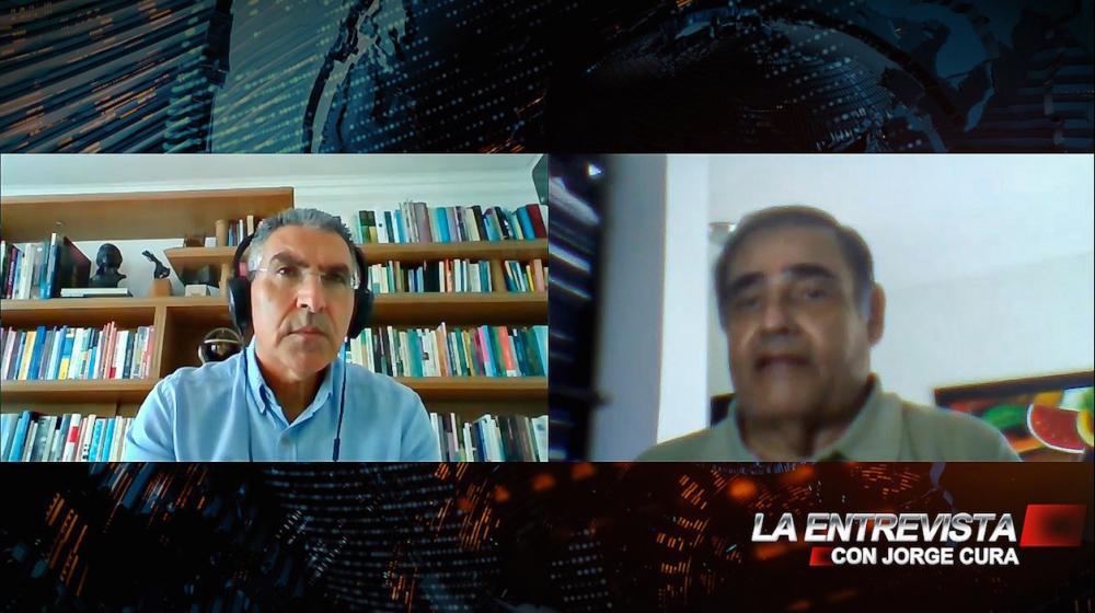 El experto en asuntos energéticos, Carlos Diago, durante La Entrevista con Jorge Cura.