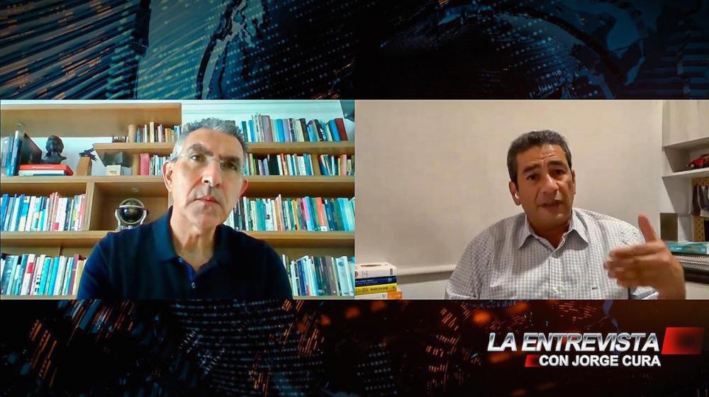 Hernando Baquero, durante La Entrevista con Jorge Cura.