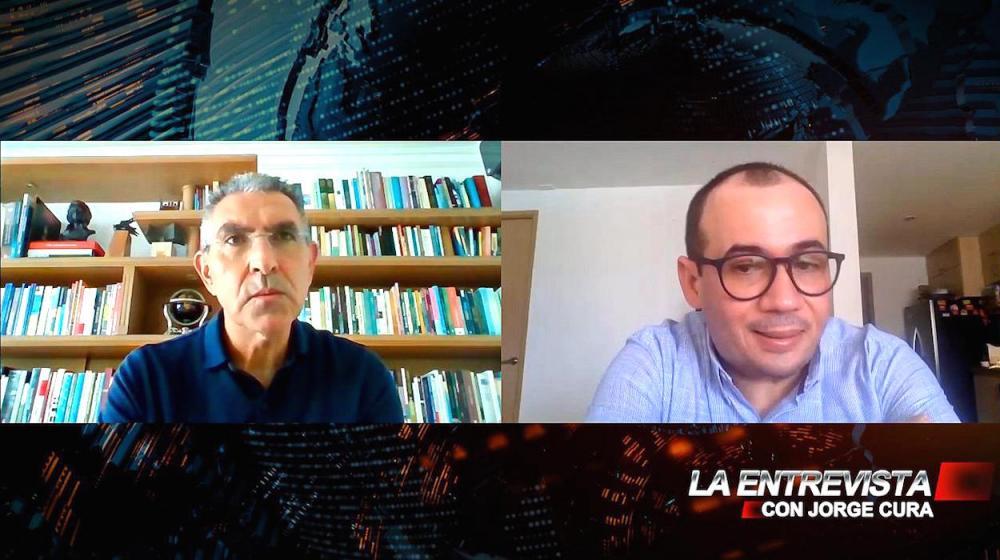 El médico José Julián Buelvas, durante La Entrevista con Jorge Cura.