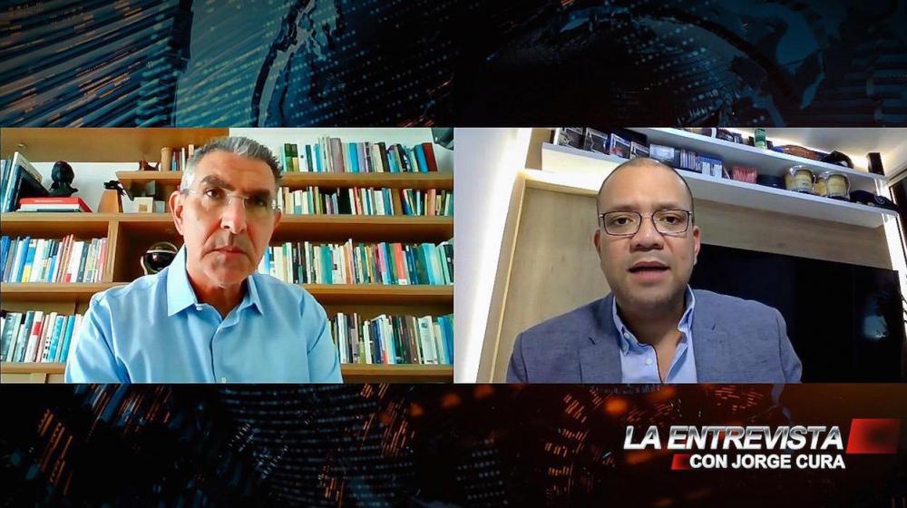 El Rector Mauricio Molinares, durante La Entrevista con Jorge Cura.
