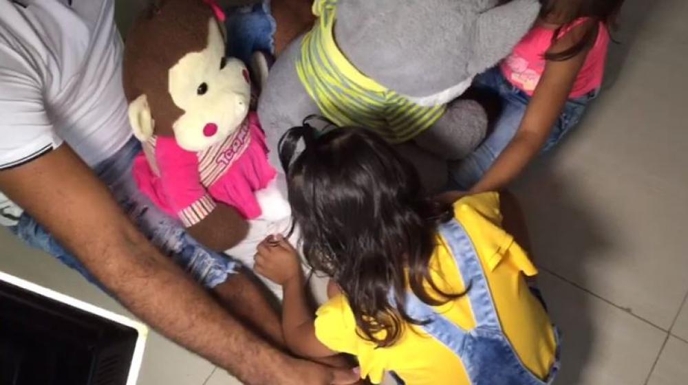 El hombre a quien le cambiaron su hija en el Niño Jesús