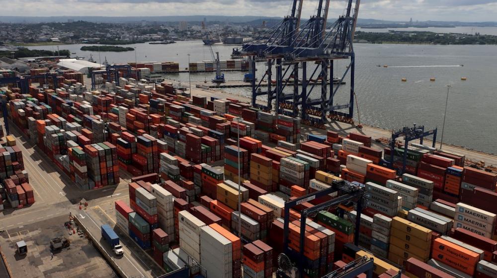 Contenedores en el Puerto de Cartagena.