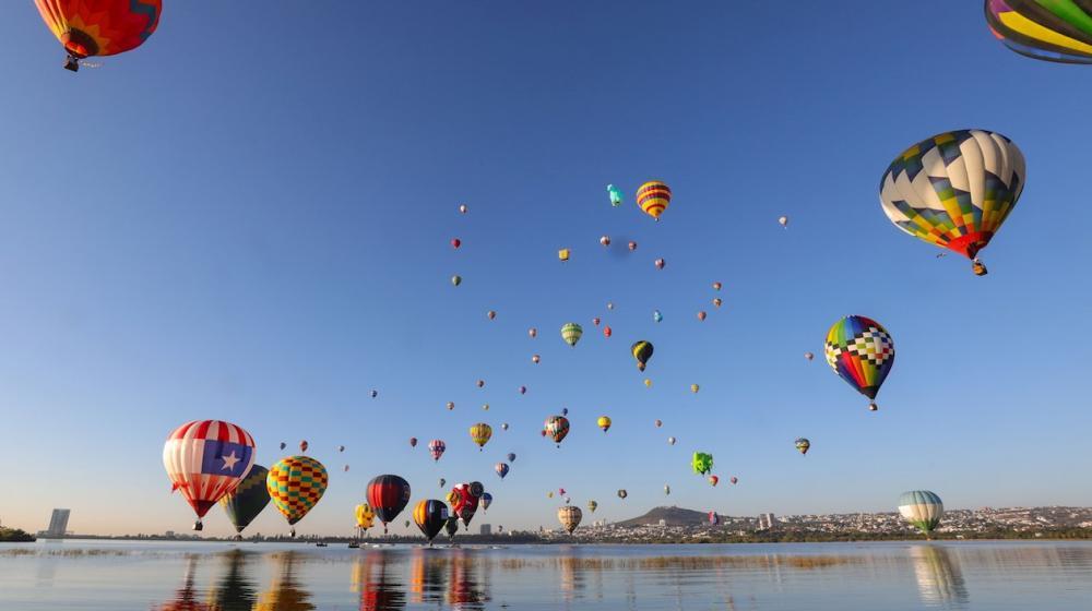 Vista del primer día de actividades del Festival Internacional del Globo (FIG) en México.