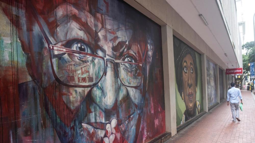 Mural de Desmond Tutu.