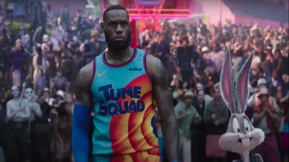 LeBron James y Buggs Bunny.