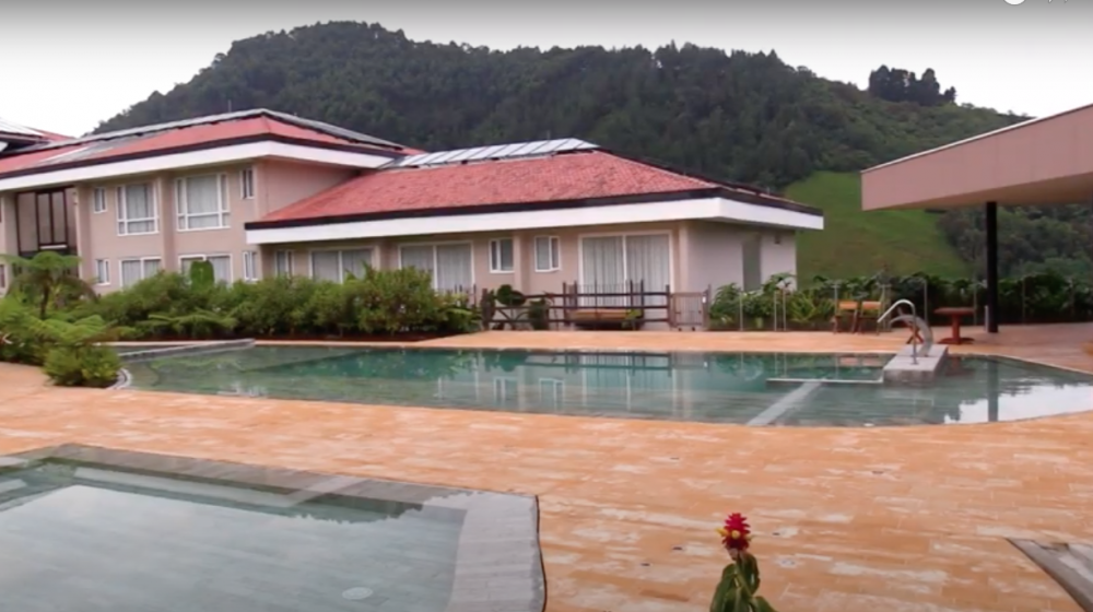 Hotel Termales El Otoño.