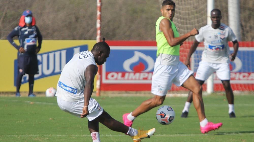 Edwuin Cetré, jugador de Junior. 