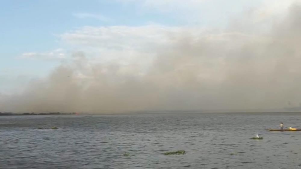 La inmensa columna de humo en Salamanca.