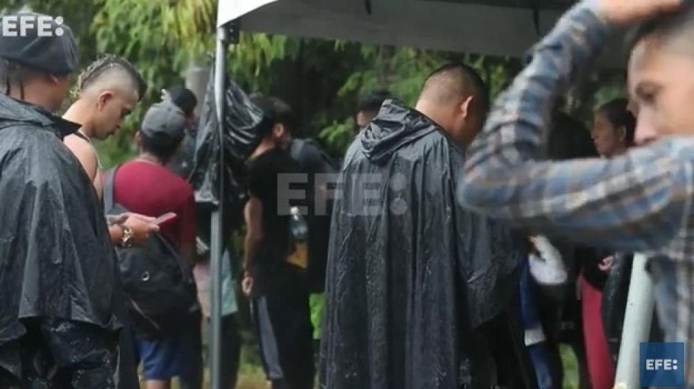 Migrantes venezolanos son detenidos por Migración en Guatemala.