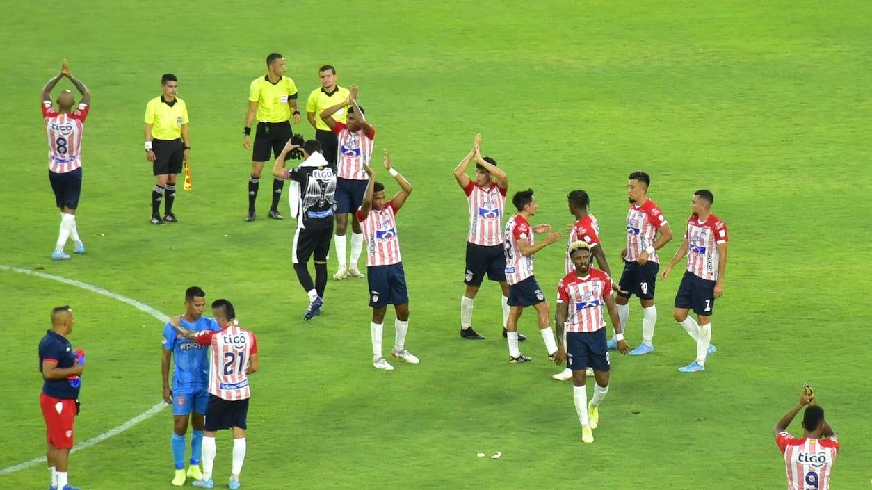 Celebración juniorista al final del partido.