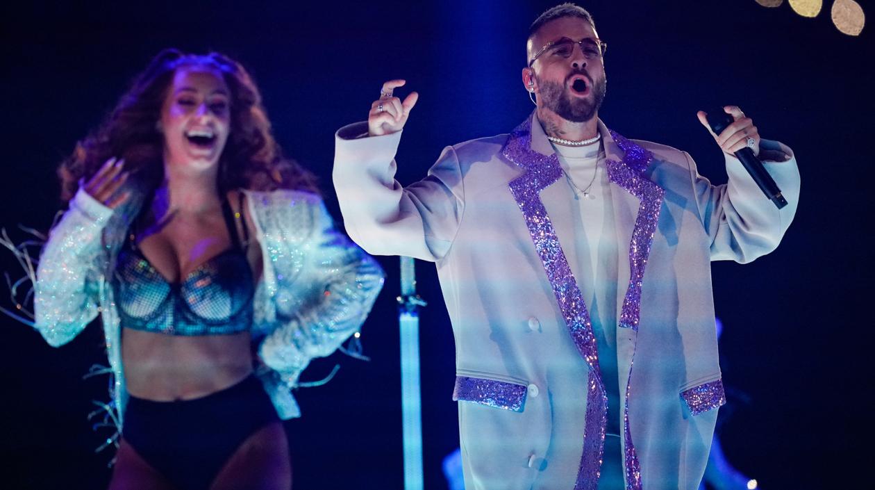 El cantante colombiano Maluma, durante el concierto que ofrece hoy jueves en el Palau Sant Jordi, en Barcelona