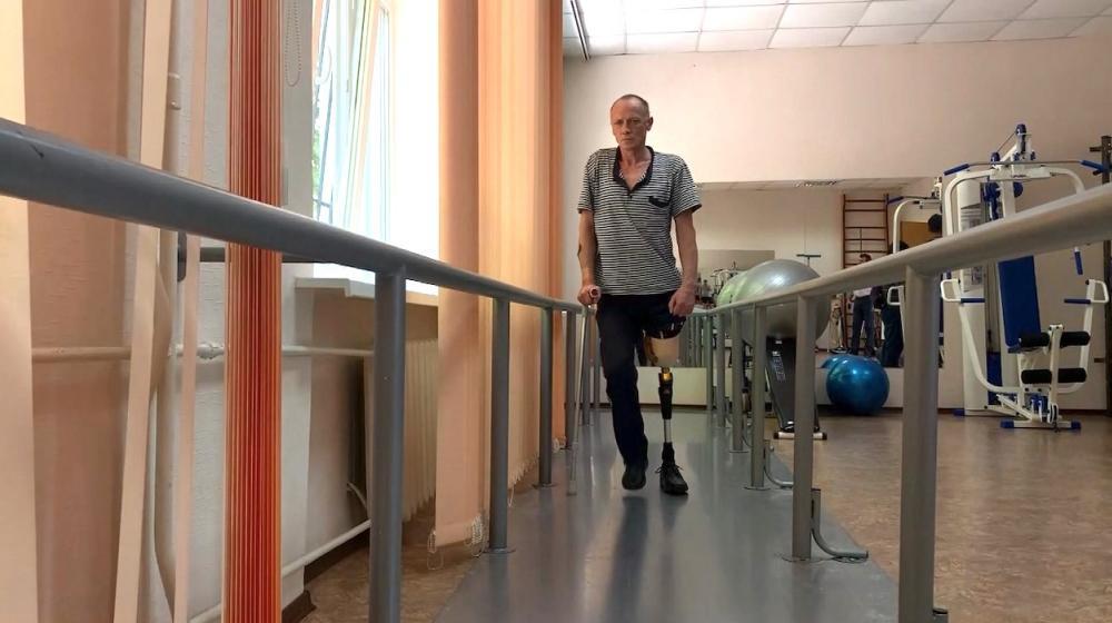 Un militar ucraniano mutilado por causa de la guerra.