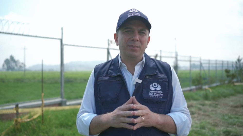 El Defensor del Pueblo, Carlos Camargo.